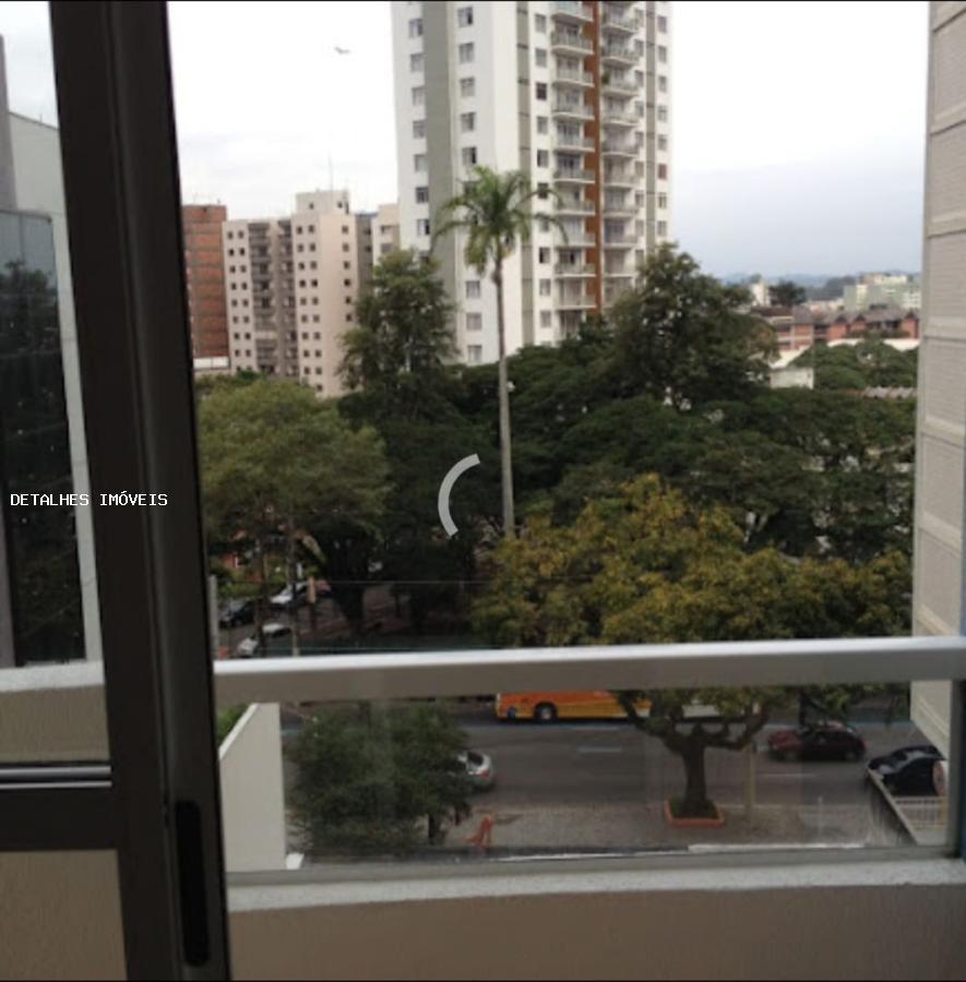 Apartamento para alugar com 1 quarto, 50m² - Foto 4
