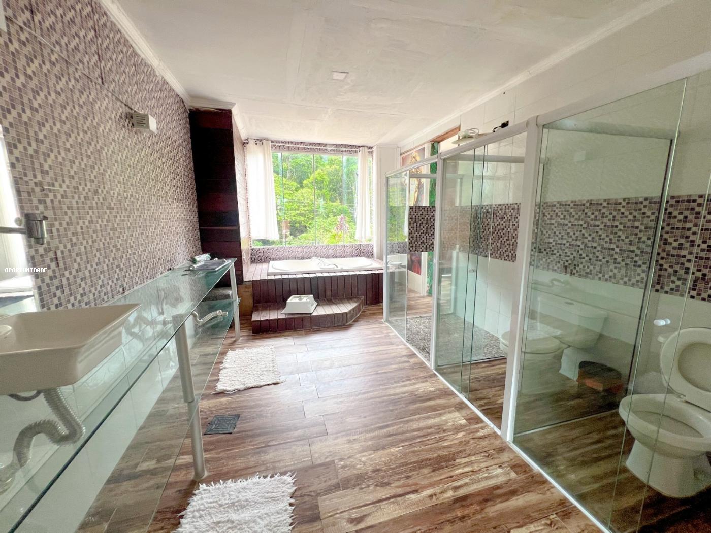 Casa para alugar com 5 quartos, 400m² - Foto 20