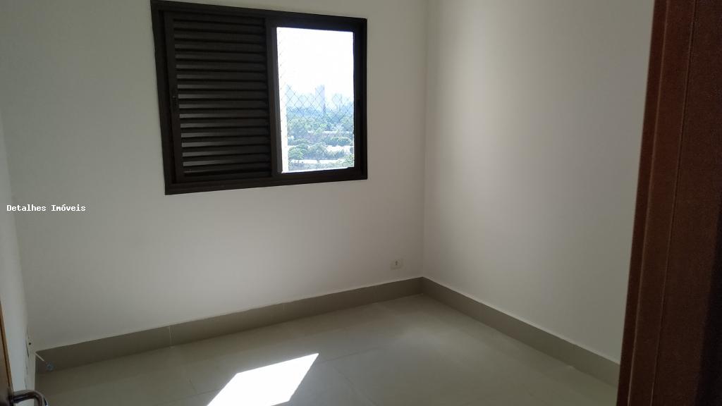 Apartamento para alugar com 4 quartos, 157m² - Foto 7