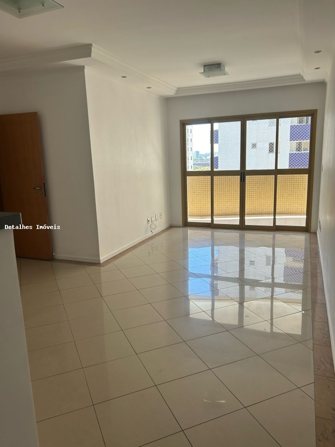 Apartamento para alugar com 3 quartos, 112m² - Foto 2