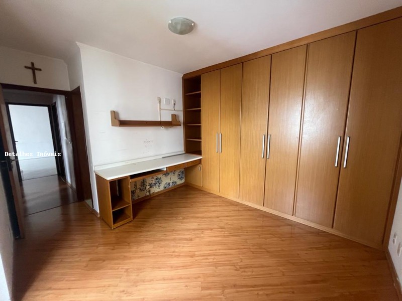 Apartamento para alugar com 3 quartos, 112m² - Foto 12