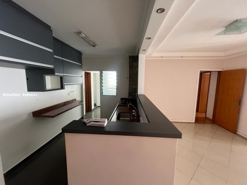 Apartamento para alugar com 3 quartos, 112m² - Foto 4