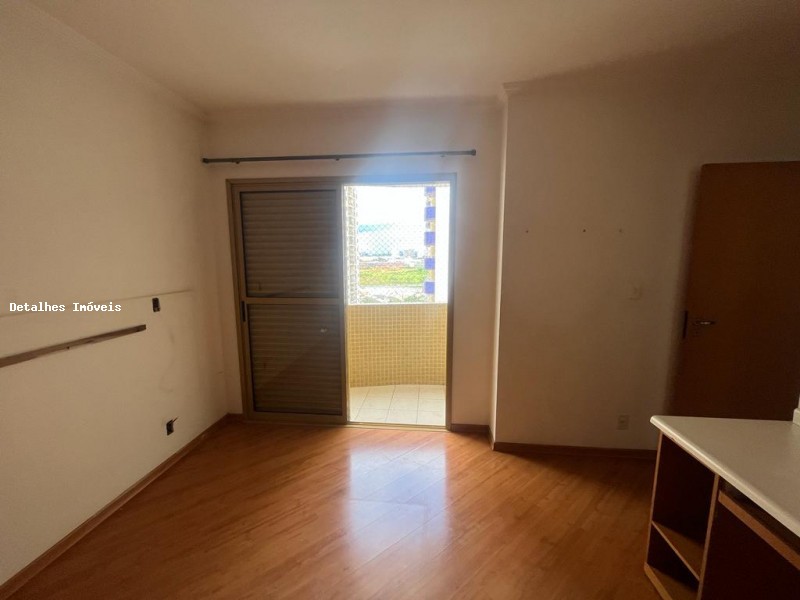 Apartamento para alugar com 3 quartos, 112m² - Foto 6